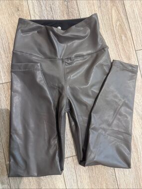 Yogalicious Faux Leather Leggings in Gray